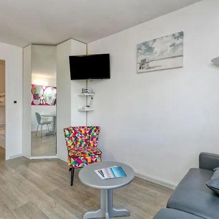 Apartment Avec Balcon
